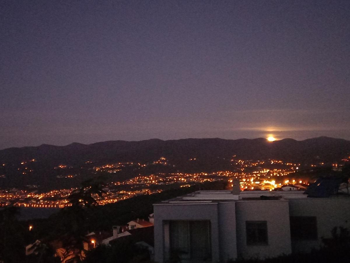 Luna Fiume Esterno foto